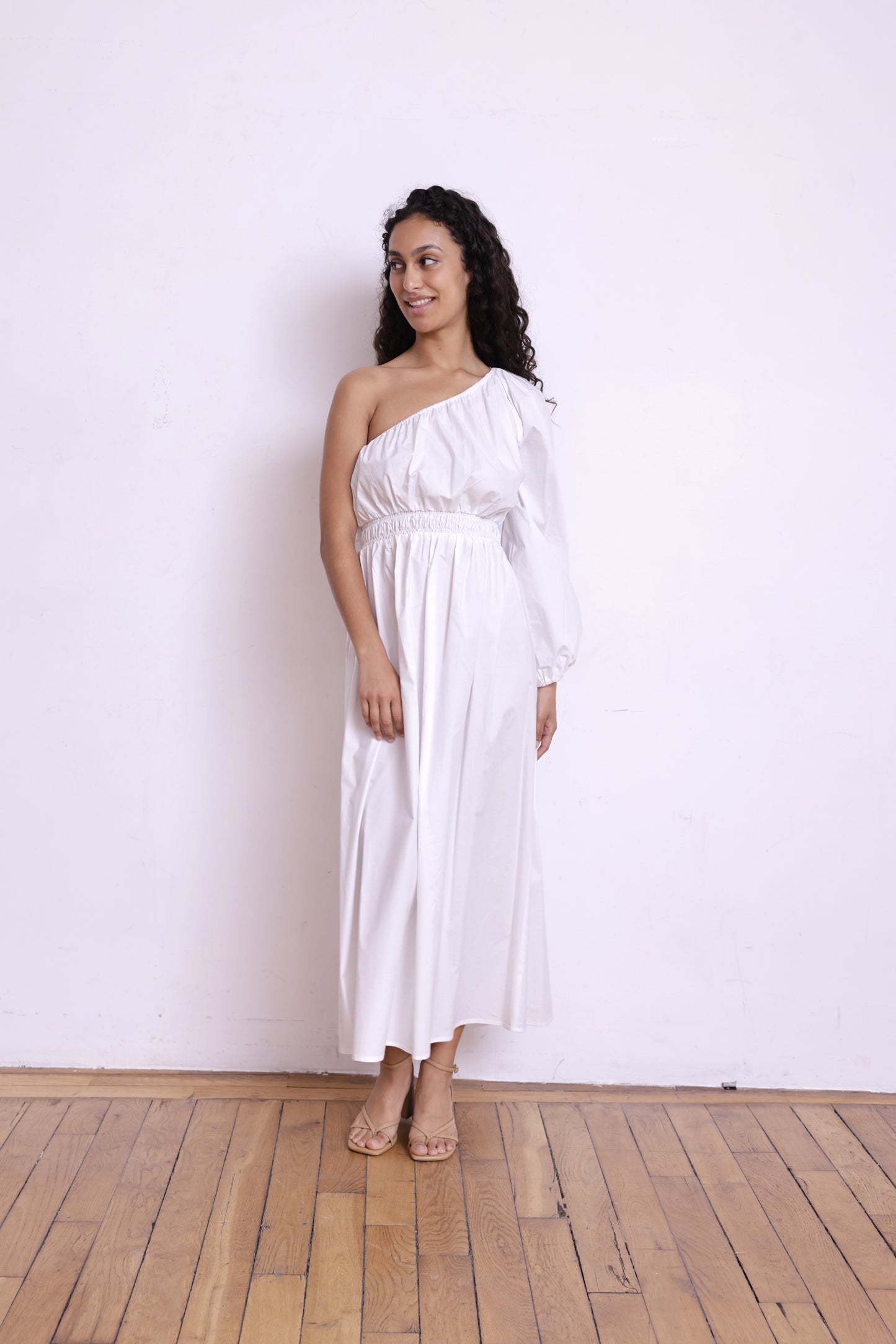 Robe INDIA blanche