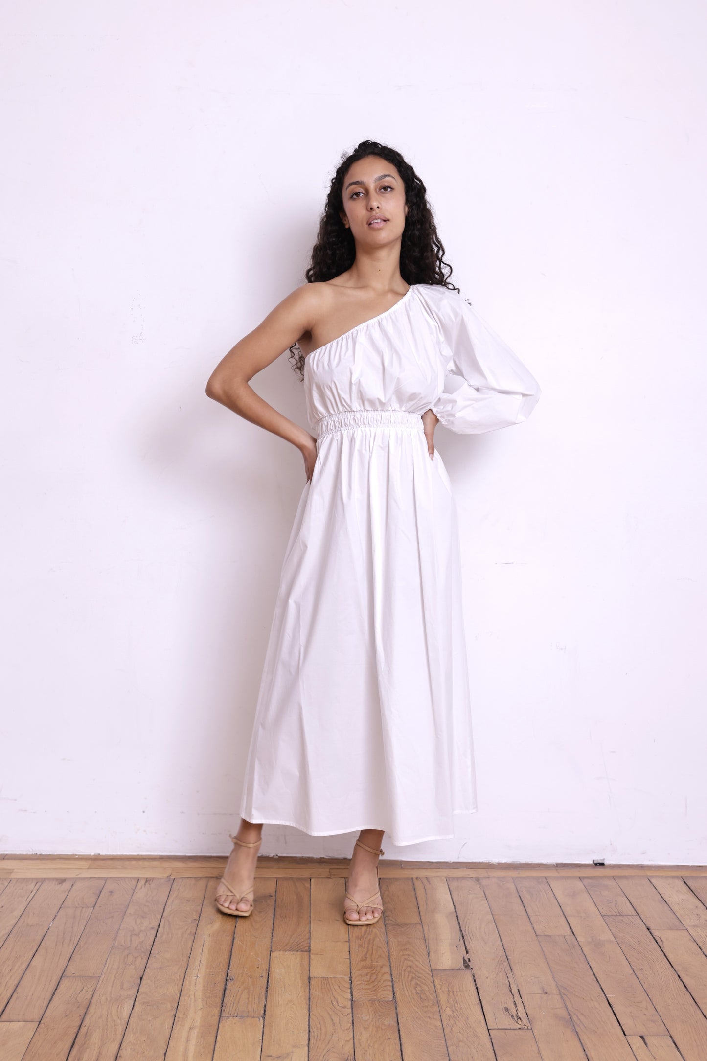 Robe INDIA blanche