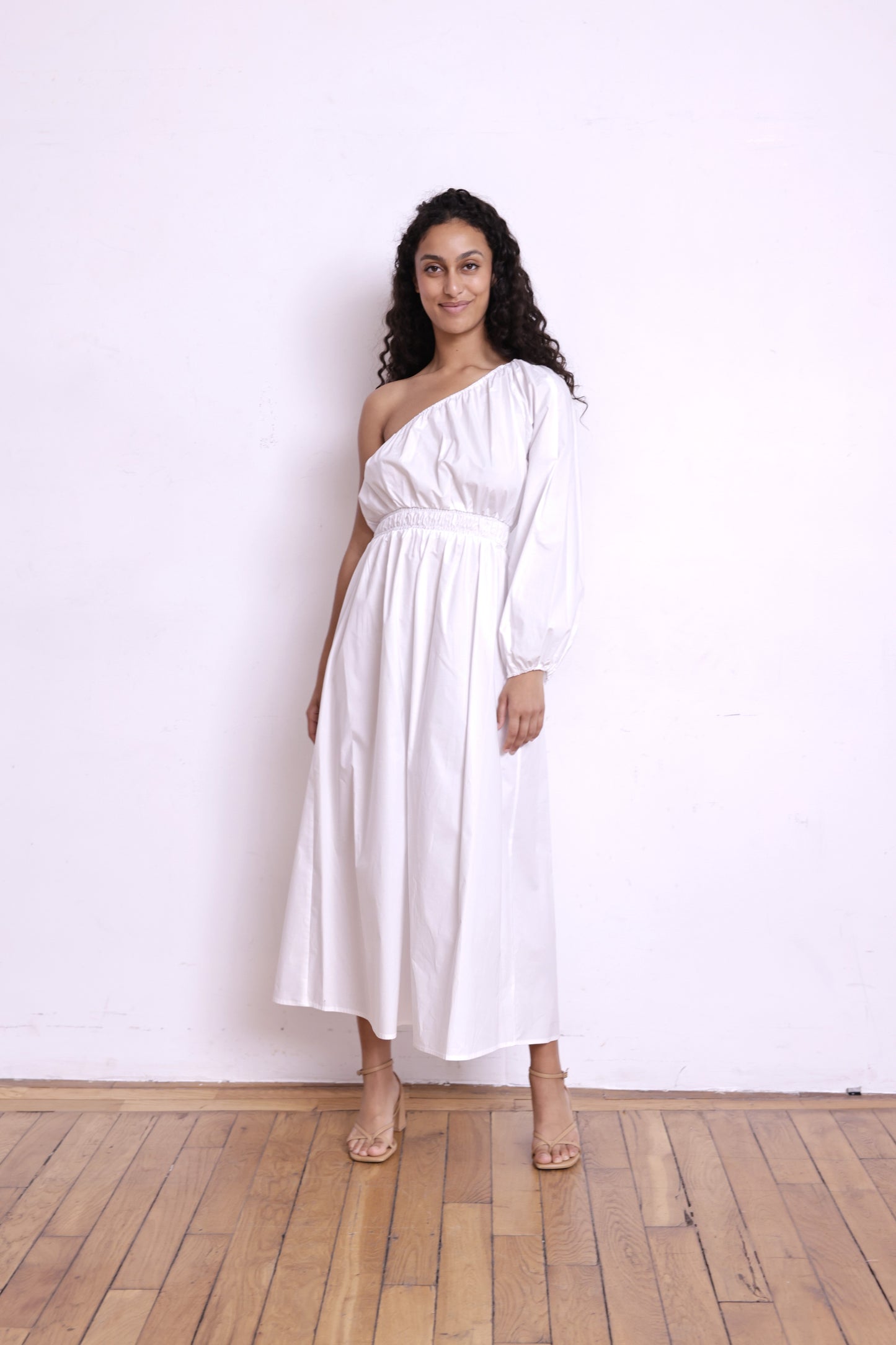 Robe INDIA blanche
