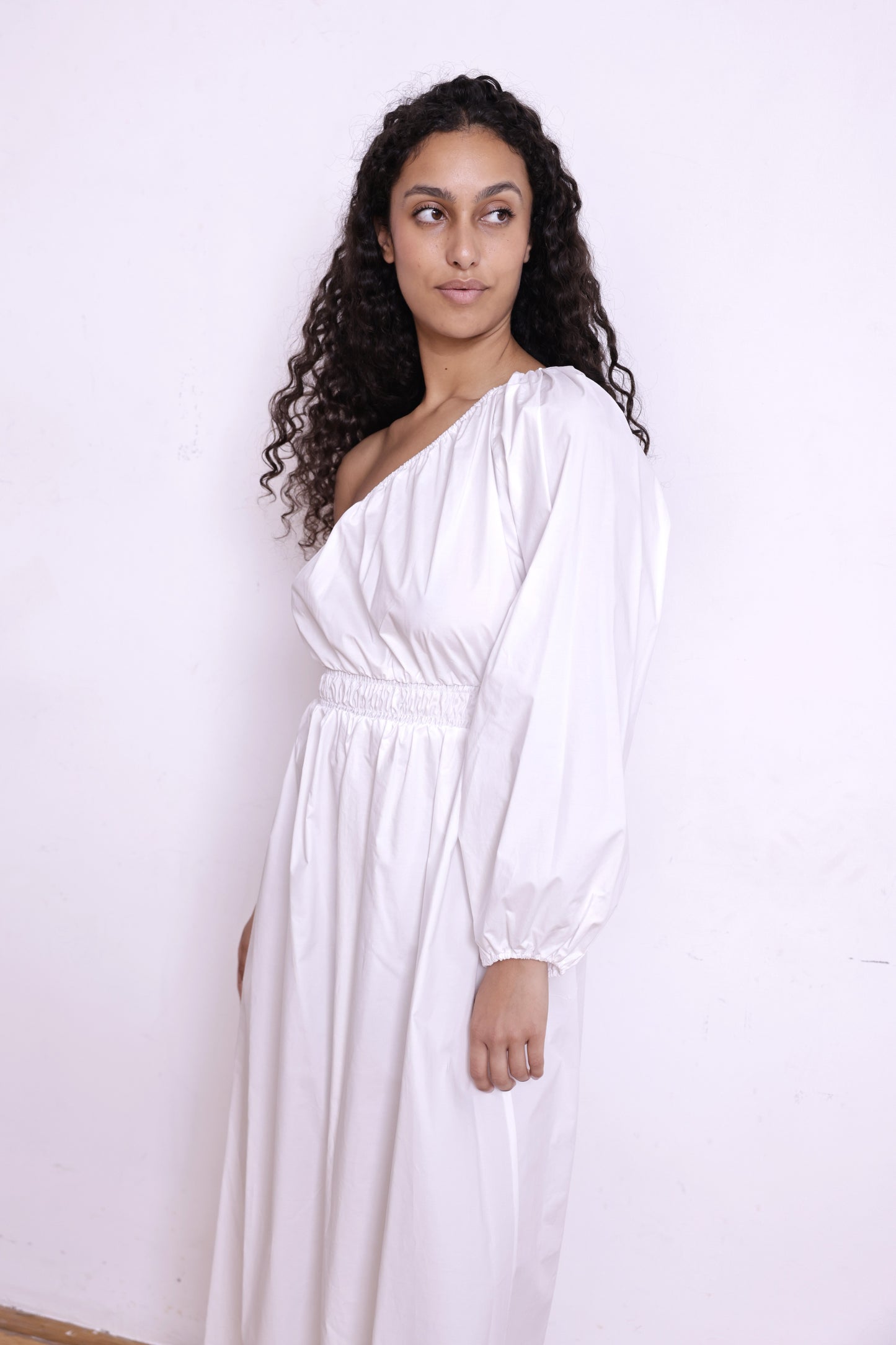 Robe INDIA blanche
